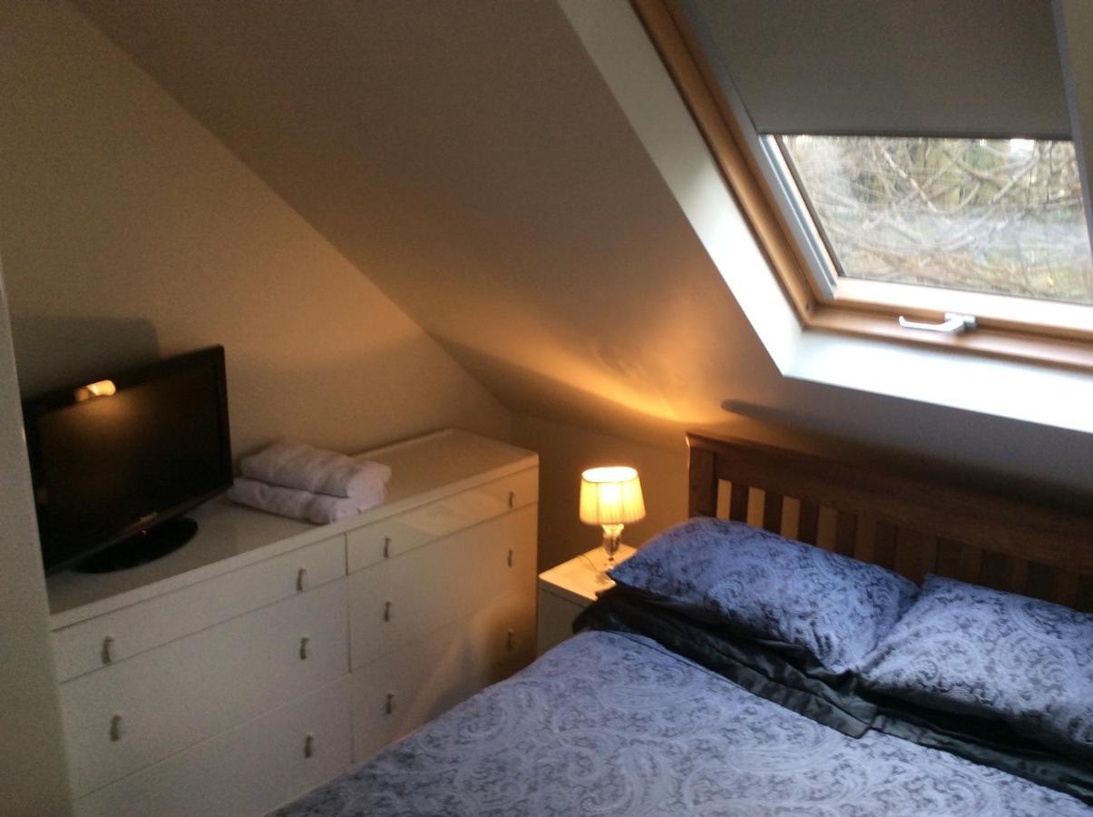 2 Bedroom Furnished Apartment In A Rural Position Стоун Экстерьер фото